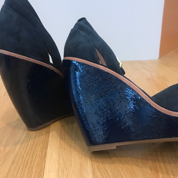 DOLCE VITA Paiva Navy Suede Wedge Heels - Picture 9 of 16